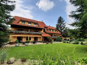 Гостиница Apartmány PACIFIC  Демановска Дольна
